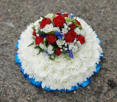 Blued and Red Based Posy Pad