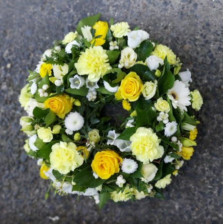 Yellow and White Wreath Ring