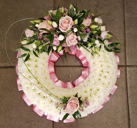 Pink Based Wreath Ring